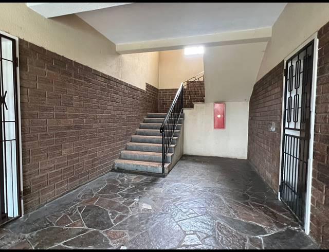 440M² APARTMENT BLOCK FOR SALE IN ROSETTENVILLE